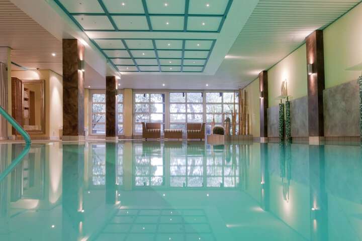 Pool 77 of 139