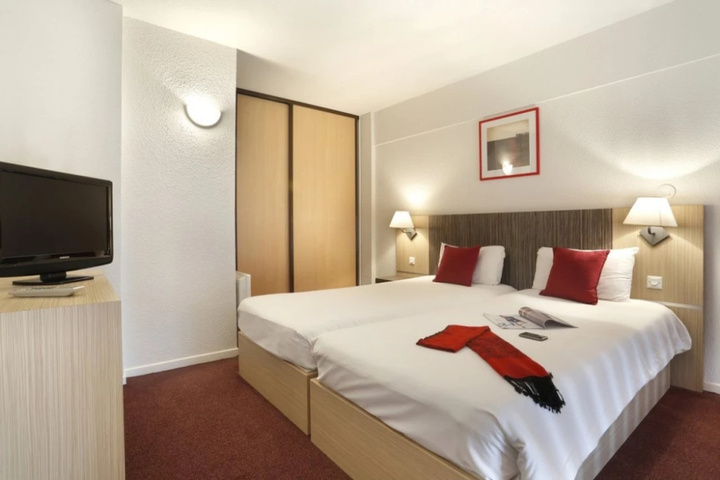 guest_rooms