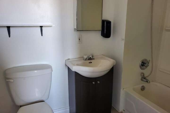 Room 7 of 14