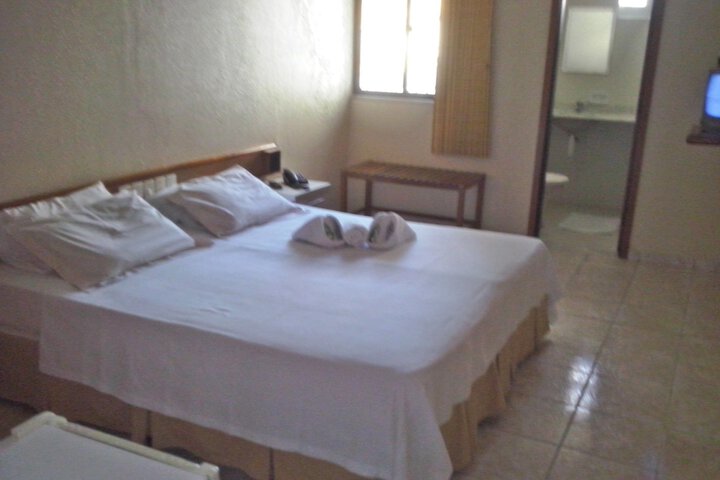 Room 4 of 26