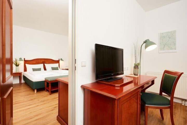 Room 44 of 105