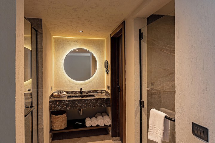 Room 49 of 150