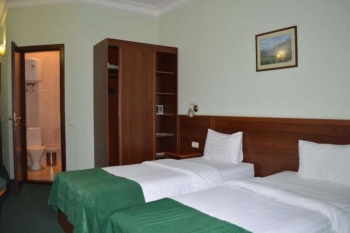 Room 13 of 51