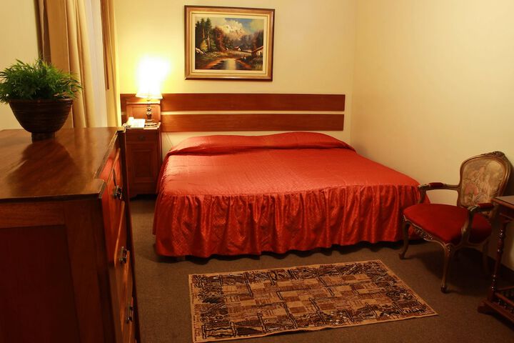 Room 5 of 47