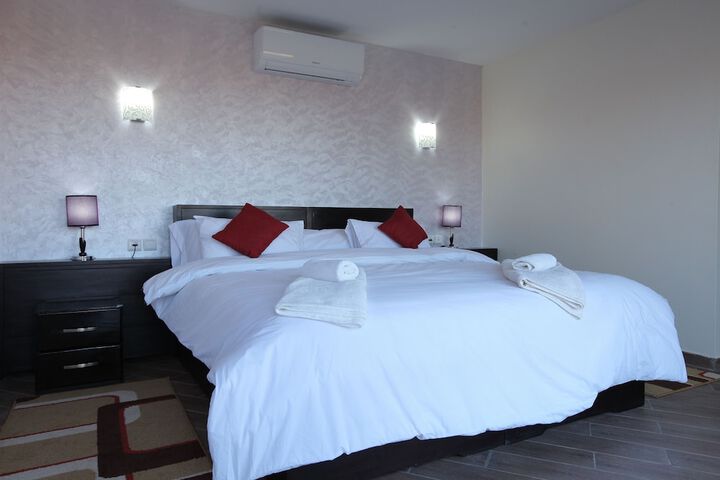 Room 12 of 59