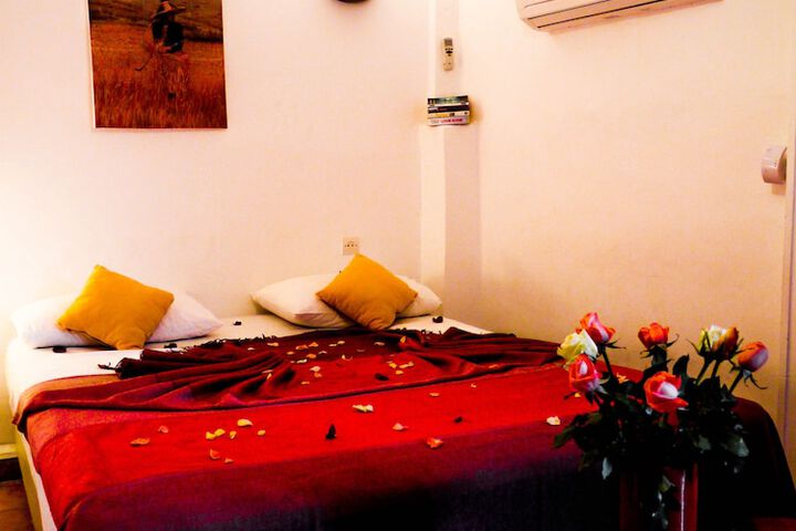 Room 6 of 72