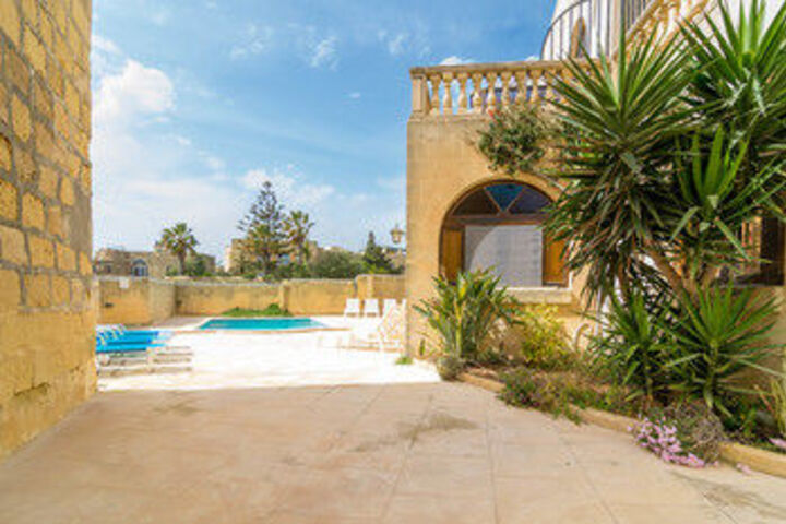 Terrace/Patio 77 of 80