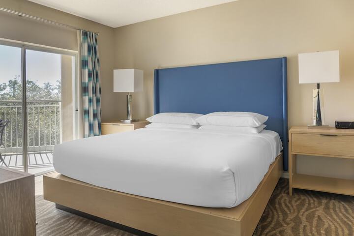 Room 14 of 65
