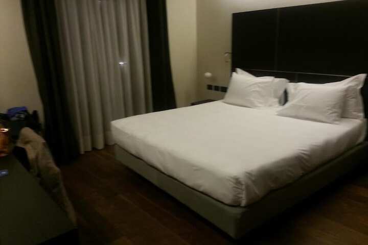 Room 7 of 26