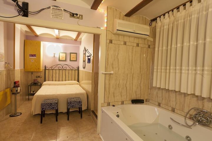 Room 21 of 23