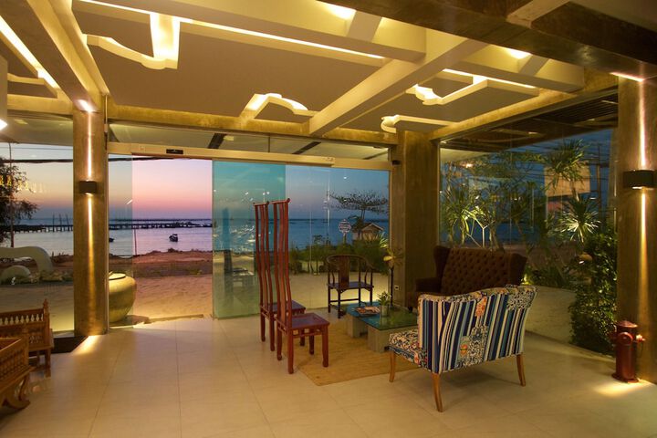 Guest Lobby