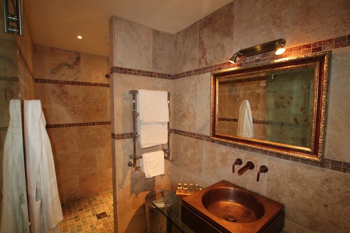Bathroom Interior Photo