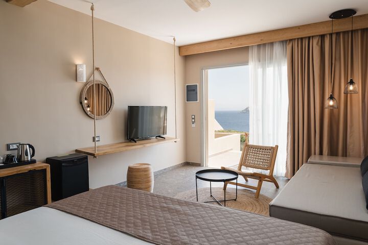 Room 9 of 212