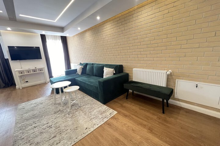 Room 44 of 206