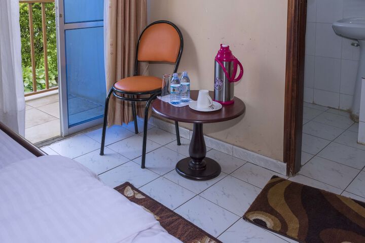 Room 10 of 71