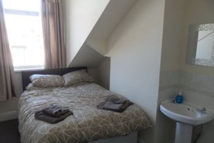 Room 18 of 24