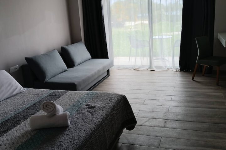 Room 11 of 46
