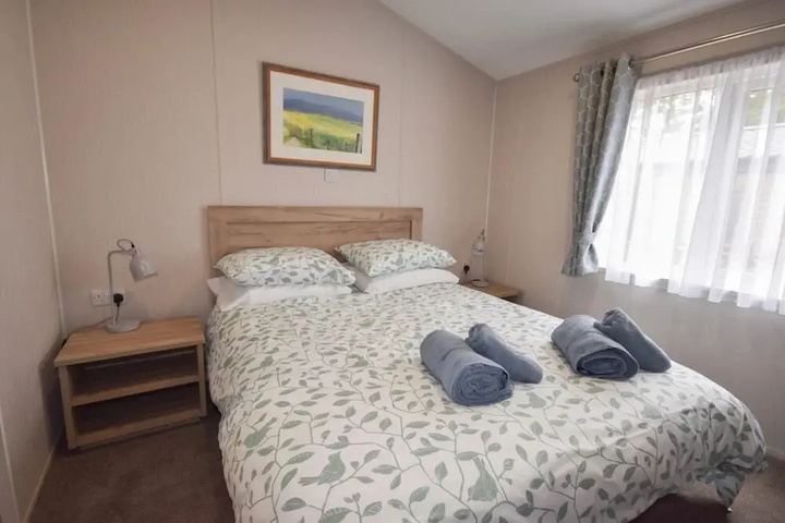 Room 4 of 14