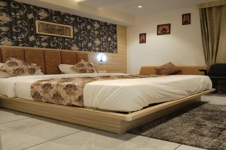 Hotel Lotus Villa in Ahmedabad