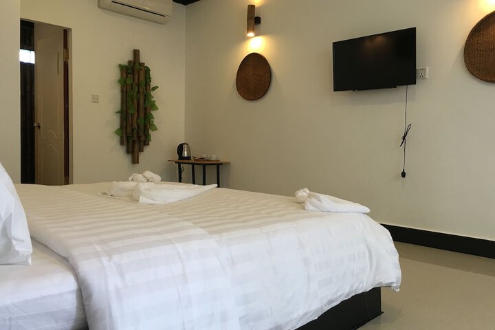 Room 8 of 36
