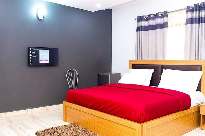 Room 3 of 22