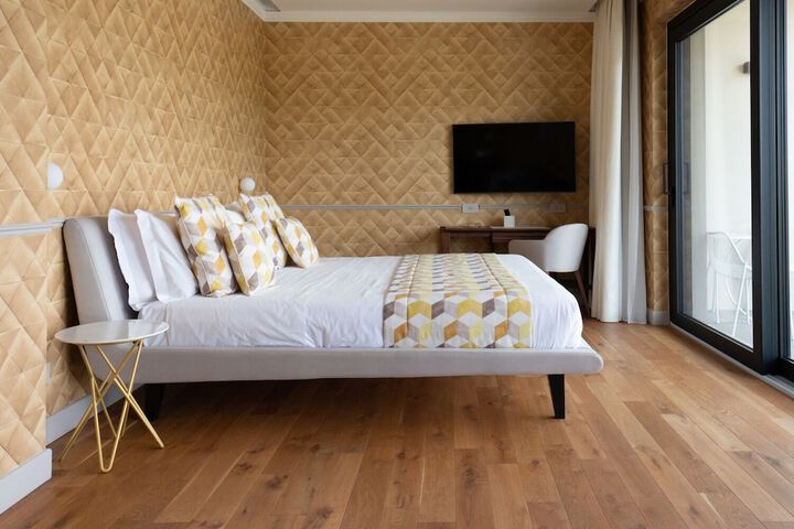 Room 21 of 69