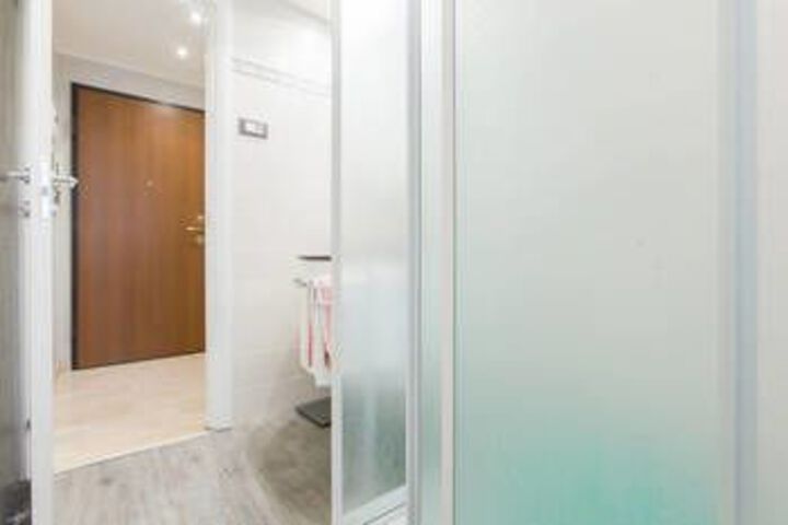 Room 2 of 11