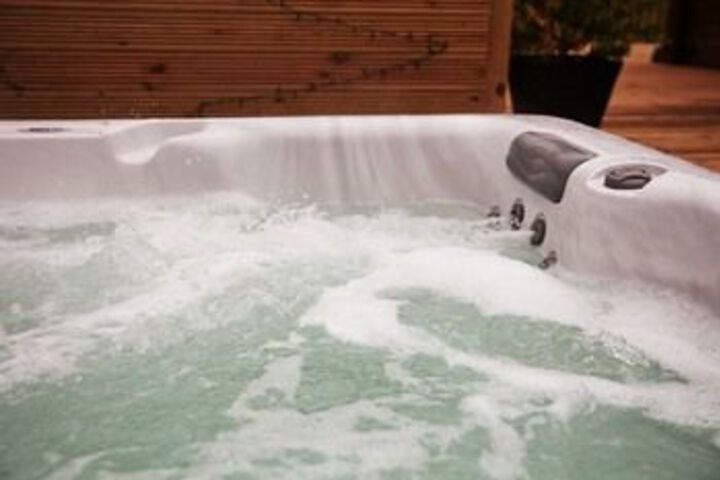 Hot Tub 49 of 70
