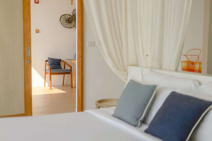 Room 20 of 143