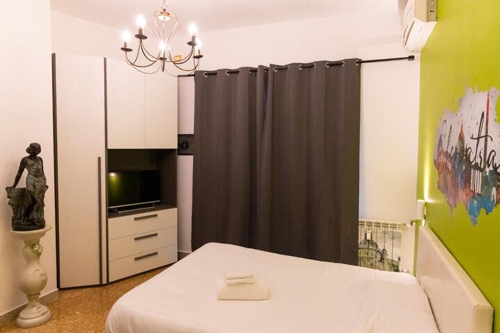 Room 14 of 61