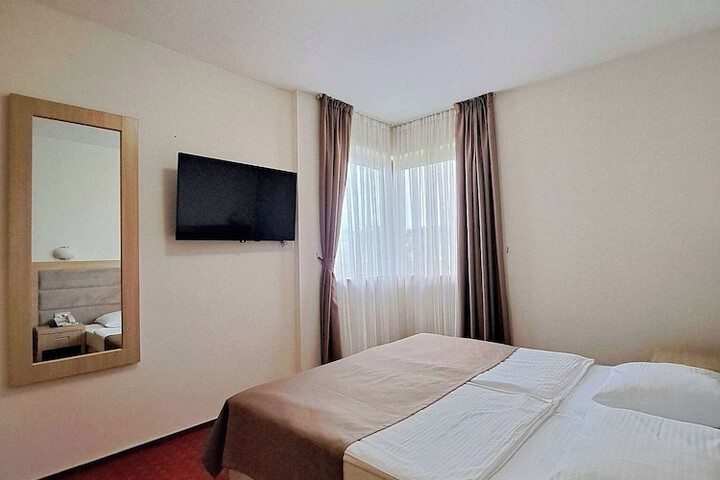 Room 17 of 87