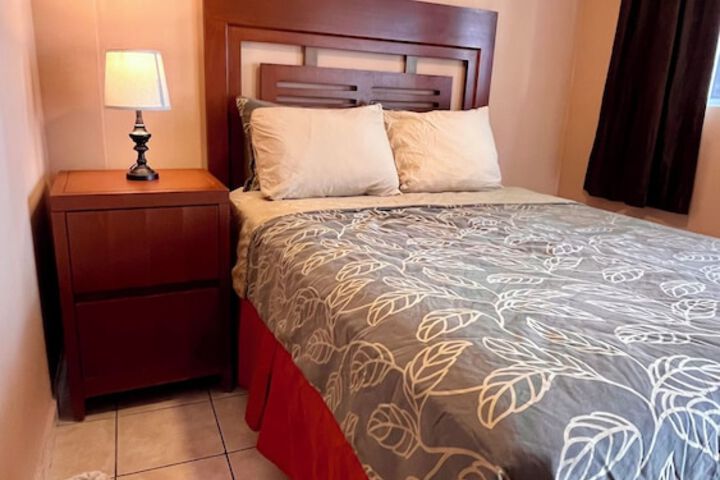 Room 8 of 23