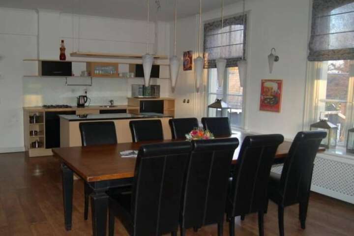 Room 9 of 47
