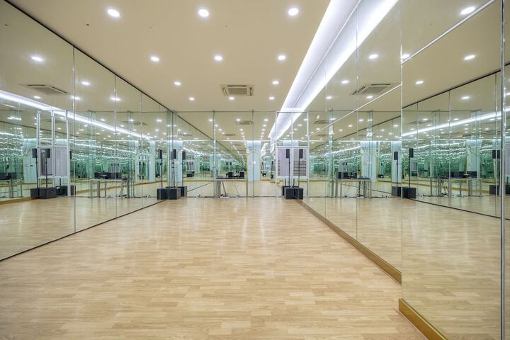 Ballroom/Hall 143 of 159