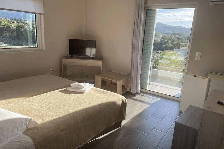 Room 7 of 24