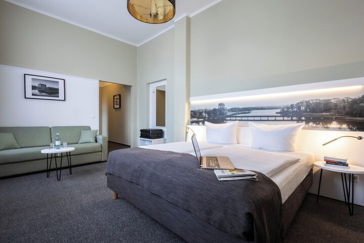 Room 41 of 114