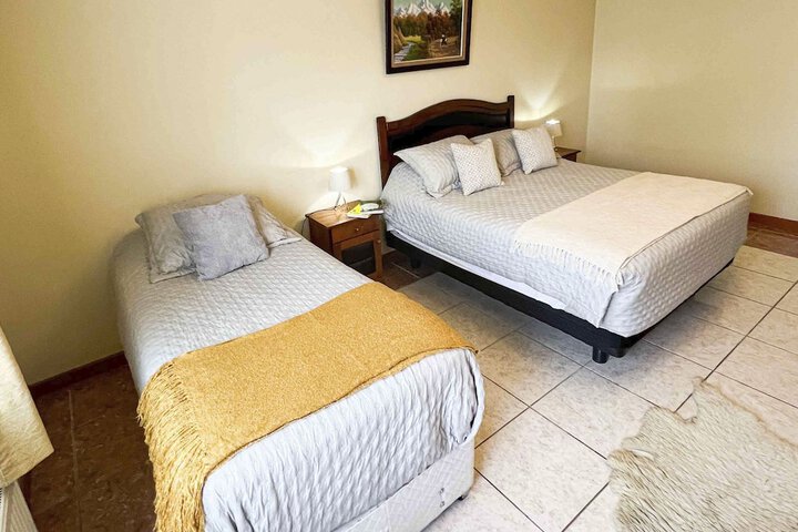 Room 6 of 42