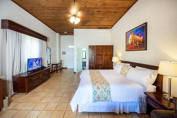 Room 3 of 54