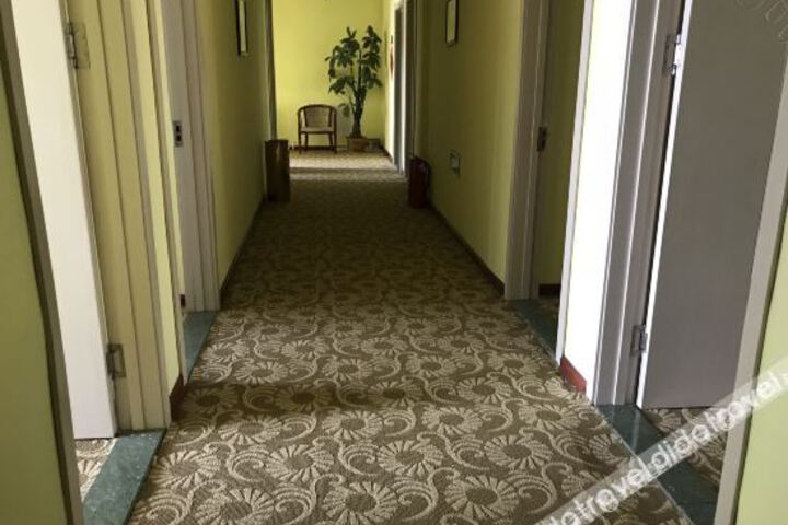 Hotel Interior 7 of 19