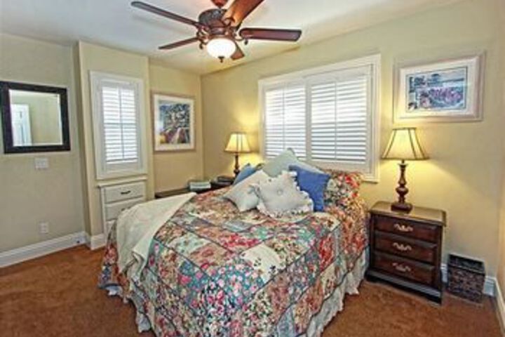 Room 7 of 24