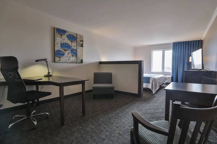 Room 17 of 39