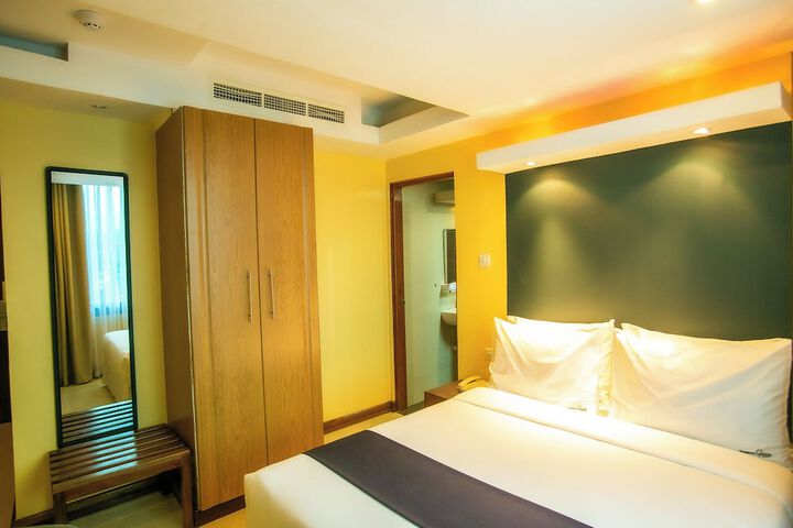 Room 10 of 91