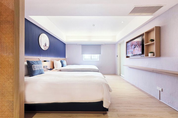 Room 21 of 33