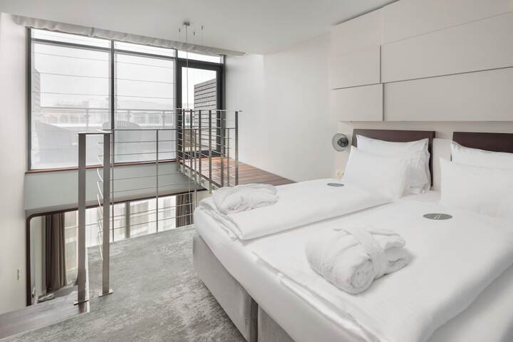 Room 35 of 117