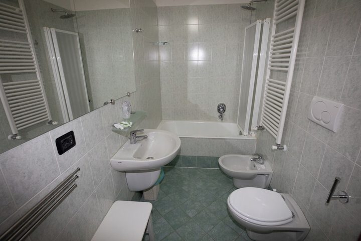 Room 20 of 31