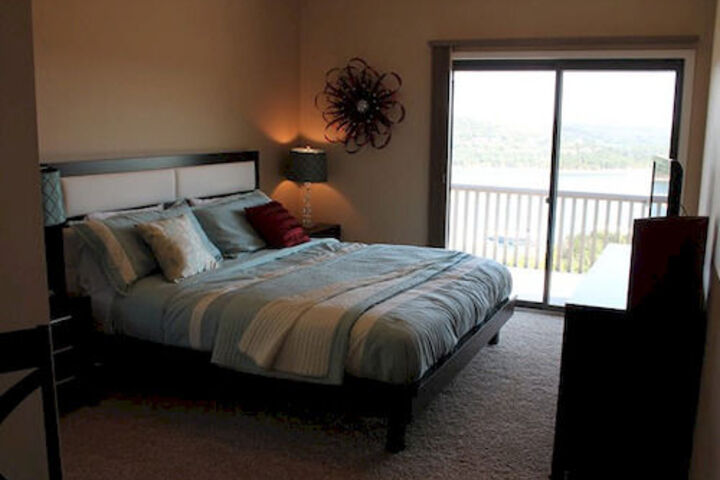 Room 9 of 59