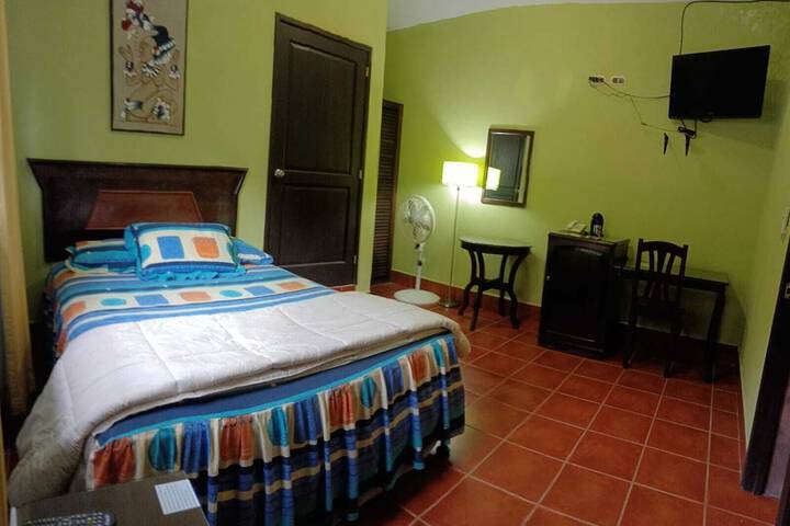 Room 8 of 37