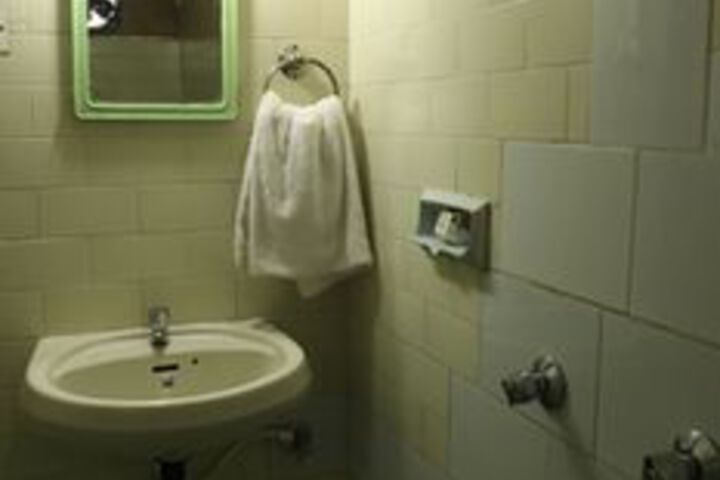 Room 4 of 22