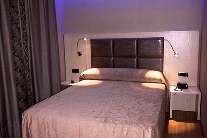 Room 5 of 25