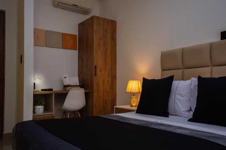 Room 19 of 61